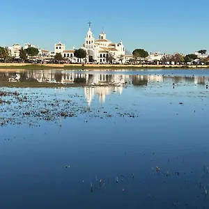 https://apartahotel-el-rocio-donana.es-andalucia.com