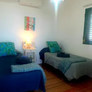 https://esencia-lanzarote.in-canary-islands.com